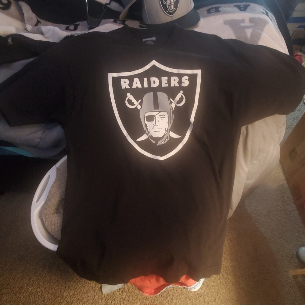 Raiders T-shirt in excellent condition no flaws